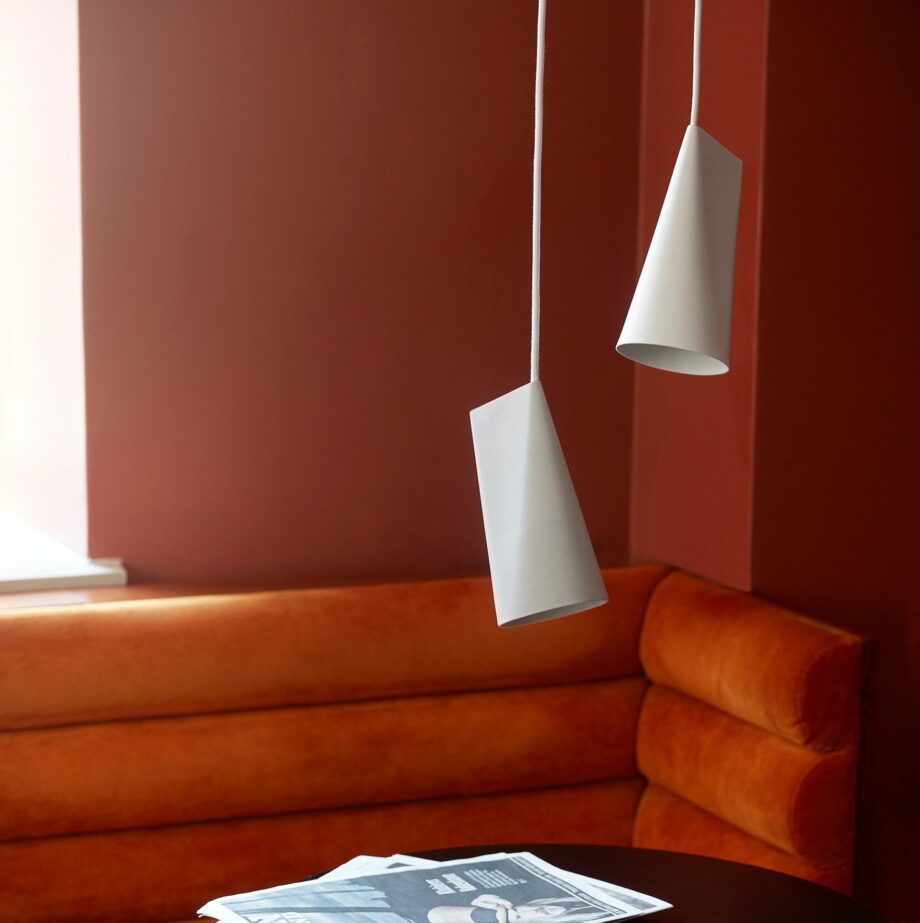 Moebe-ceramic-pendant-keramiek-hanglampen-narrow-wit