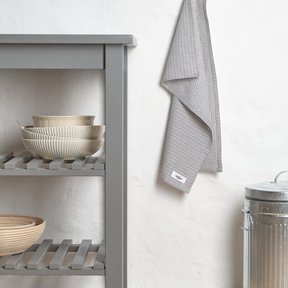 The Organic company keukenhanddoek Little-Towel-Morning-Grey-Lifestyle