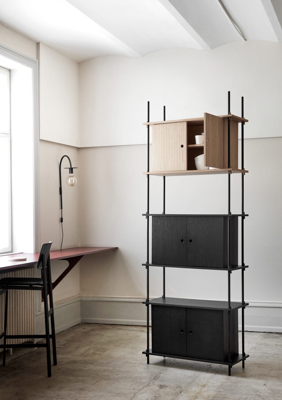 Uniek Moebe shelving system met 3 kabinetten in zwart en eikenhout