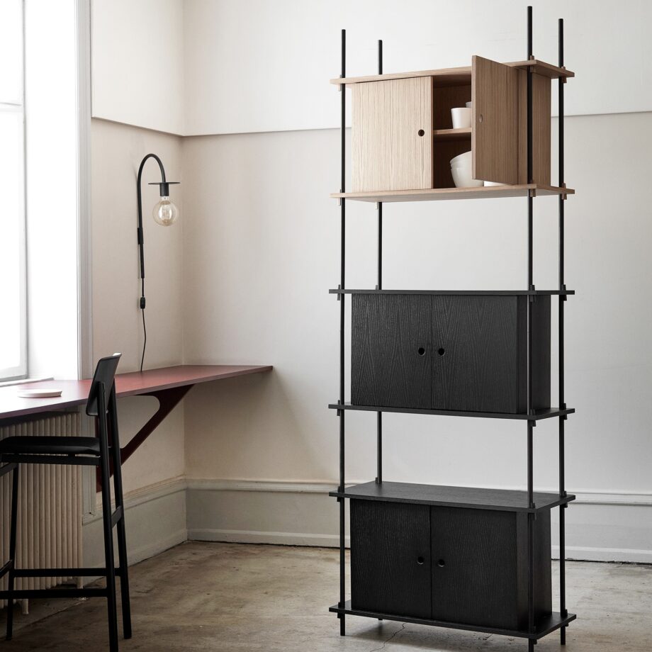 Uniek Moebe shelving system met 3 kabinetten in zwart en eikenhout