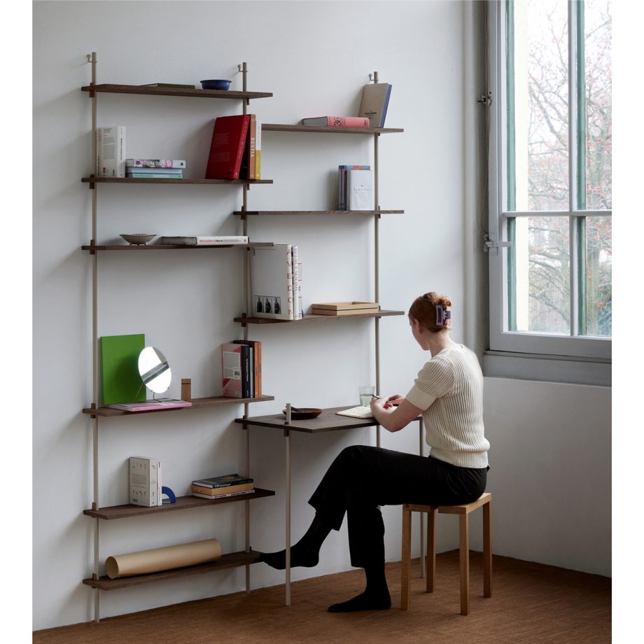 Moebe Wall Shelving wandrek systeem voor werkkamer met bureau