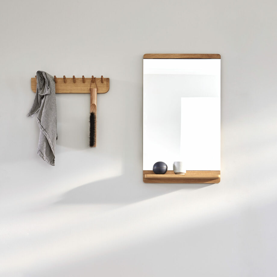 Form refine a-line bench opbergbank spiegel en kapstok in de hal