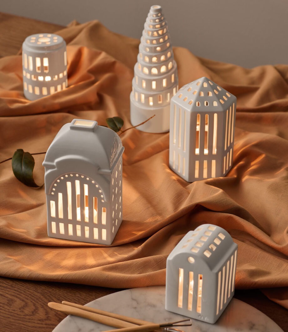 Urbania licht house tivoli gallerie, tower, theelichthouders van kahler design