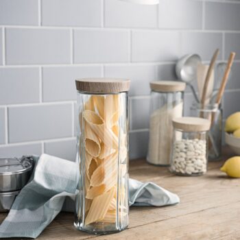 Rosendahl Grand Cru glazen voorraadpot met een houten deksel voor spaghetti Scandinavisch design
