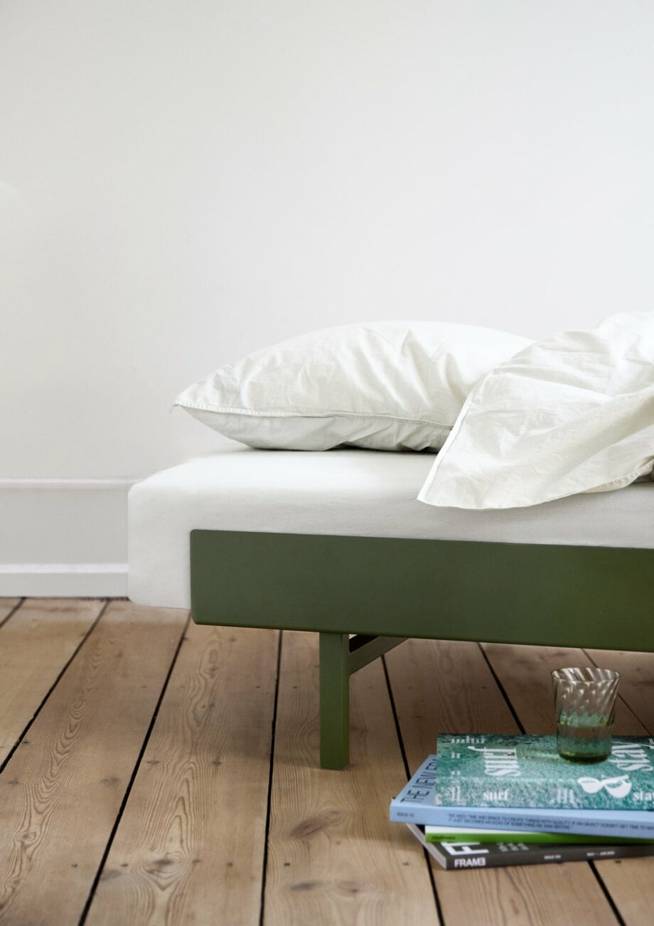 Moebe bed 90cm in groen Green