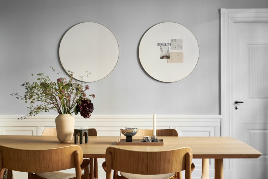 Stijlvolle memoboarden in wit vilt woonkamer decoratie