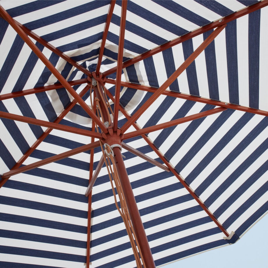 Messina Parasol Fritz Hansen by Skagerak gestreept blauw wit detail