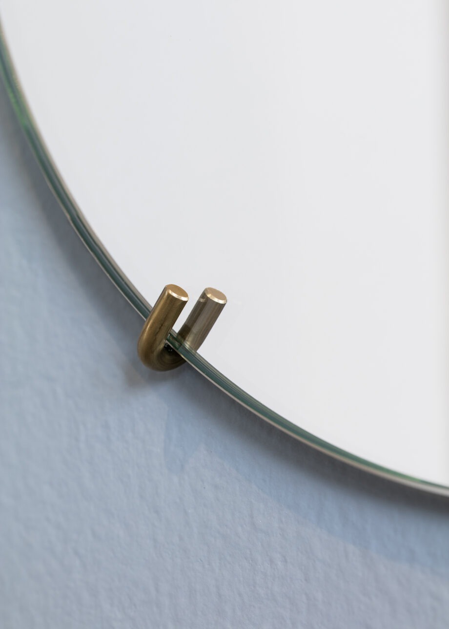 Moebe wall mirror spiegel messing detail