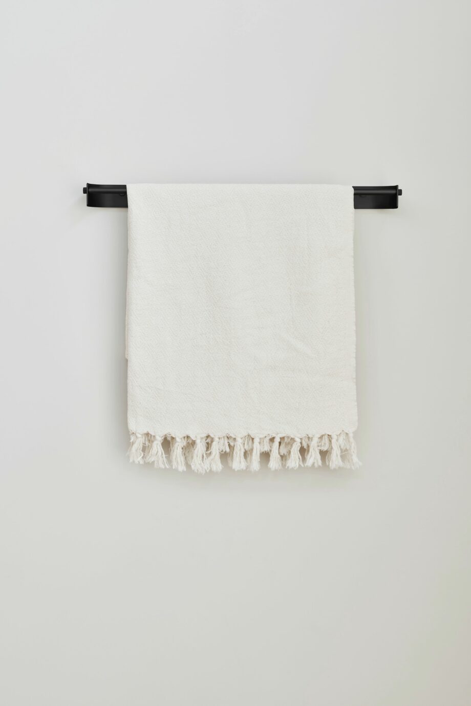 Zwarte hangende handdoekhouder voor 1 handdoek handdoek