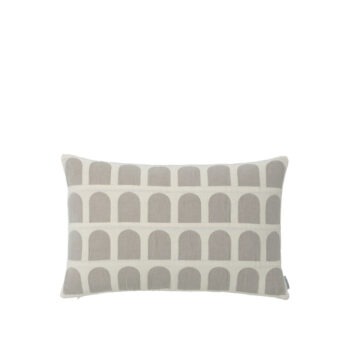 Kristina Dam sierkussen rechthoek Arch off-white beige