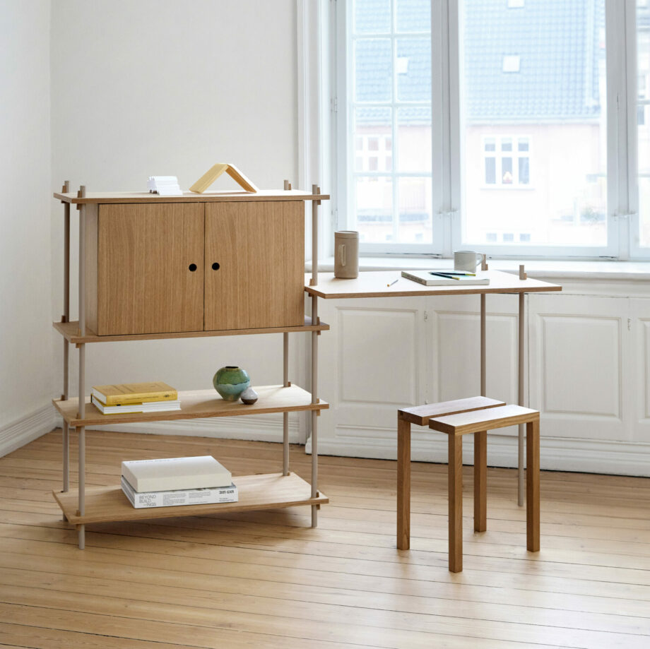 Moebe eikenhouten bureau met opbergkast scandinavisch design shelving system