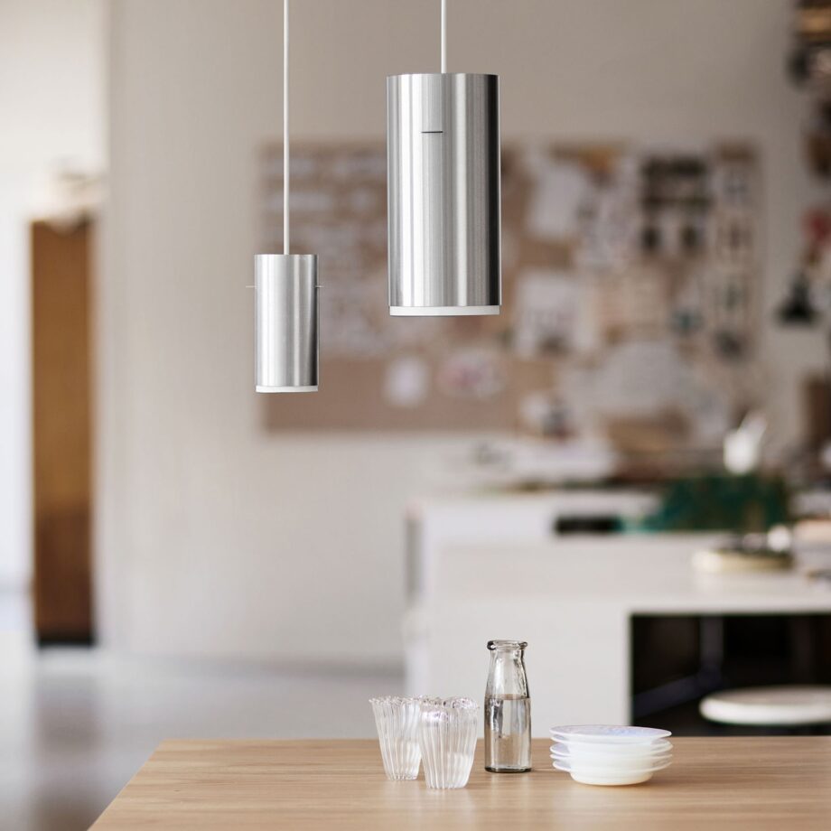 MOEBE tube pendant hanglamp aluminium small large eetkamer tafel keukensfeer
