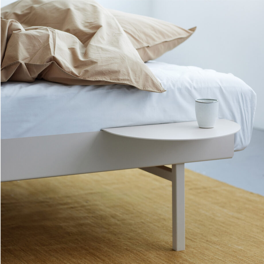 details Moebe bed high sand side table