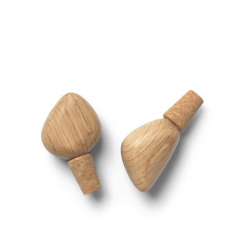FermLiving Cairn wijnstoppers van eikenhout en kurk in een set 2 stuks