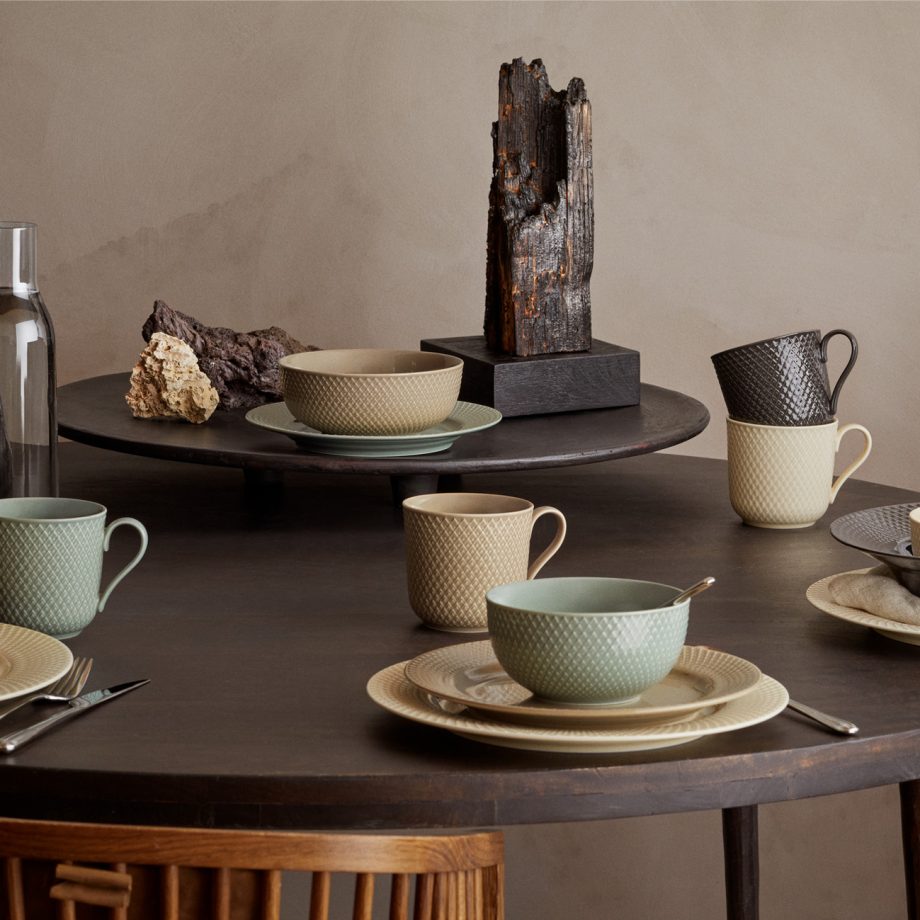 Lyngby Rhombe Earth Servies – Scandinavisch Porseleinen Serviesset in moderne Aardetinten