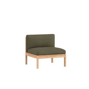 Een enkel zitelement van de MOEBE Modular seat stoel, bekleed met groene wollen stof en ondersteund door een elegant eikenhouten frame. Dit modulaire sofa-element biedt veelzijdigheid in moderne interieurs en is perfect voor een Scandinavische woonstijl.