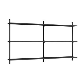MOEBE Wall Shelving met 3 lange zwarte planken en metalen steunen. Dit modulaire wandrek combineert Scandinavisch design met functionaliteit, perfect voor een stijlvol en modern interieur