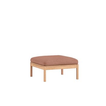 Moebe Modular Sofa Ottoman in Re-Wool 0648. Een veelzijdig voetenbankje met een massief eiken frame en duurzame oudroze kvadrat bekleding. Perfect als aanvulling op de modulaire bankopstelling