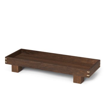 Smal rechthoekig dienblad van ferm LIVING in gerookt eikenhout met verfijnde details en verhoogde randen – ideaal als decoratief accessoire voor op tafel, dressoir of aanrecht.