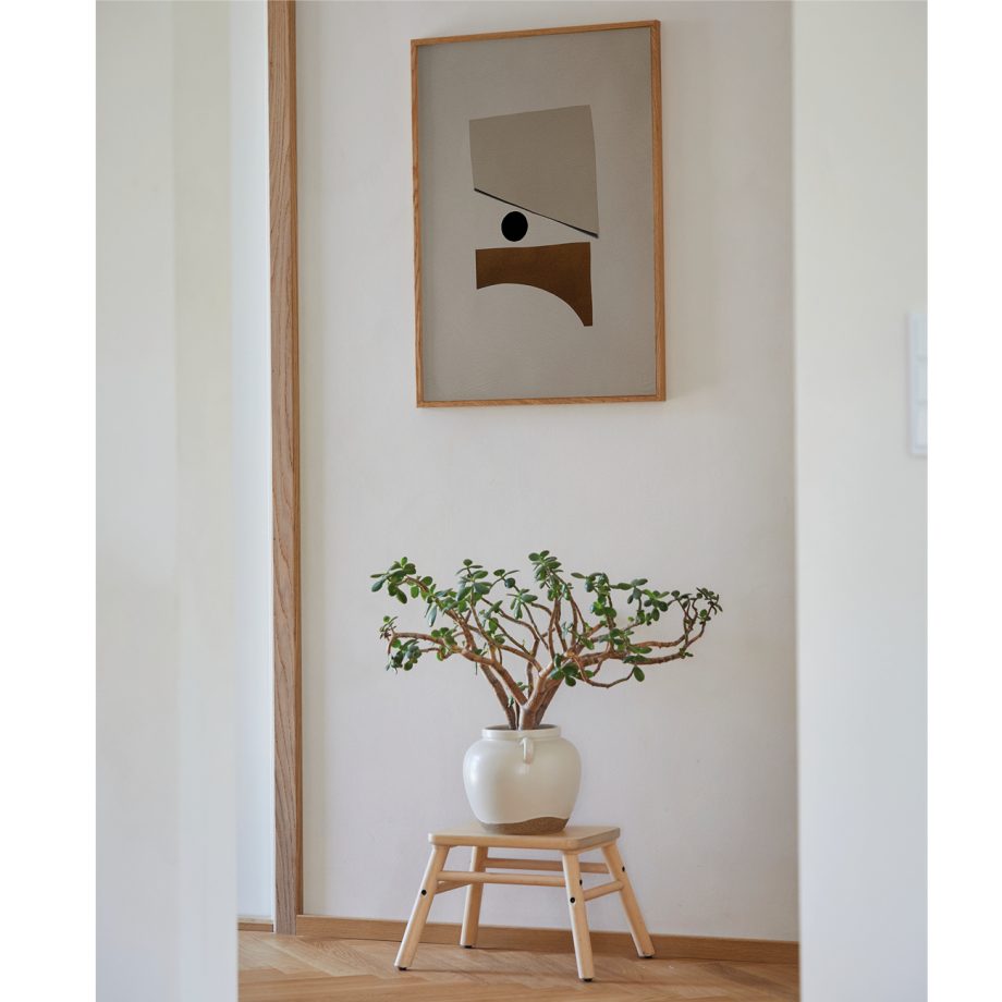 Tipping Point poster van Paper Collective. Rustige wanddecoratie in beige en bruine tinten