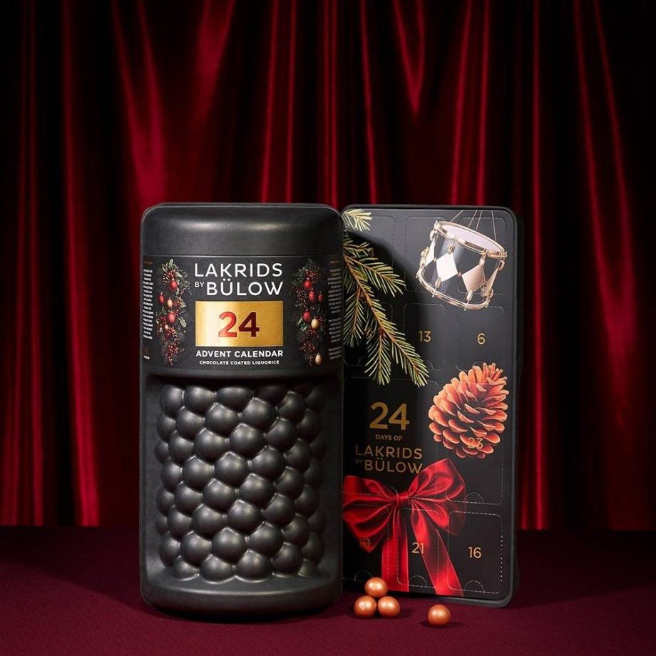 Grote adventskalender met 4 vakjes met drop en chocolade voor volwassene van Lakrids by Bülow