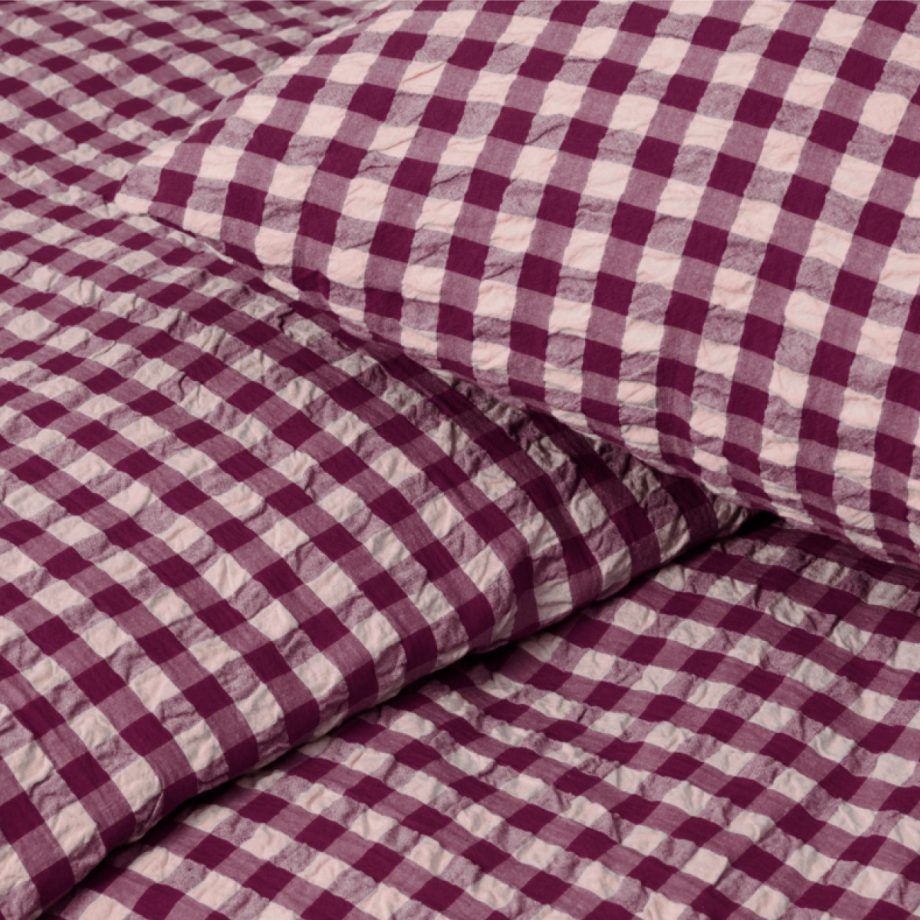 Detail Juna Bæk & Bølge Geruit Beddengoed Pruim
