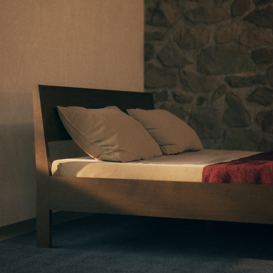 Minimalistische slaapkamer met Ejer bed frame in gerookt eikenhout met hoofdboard van Rye Sleep