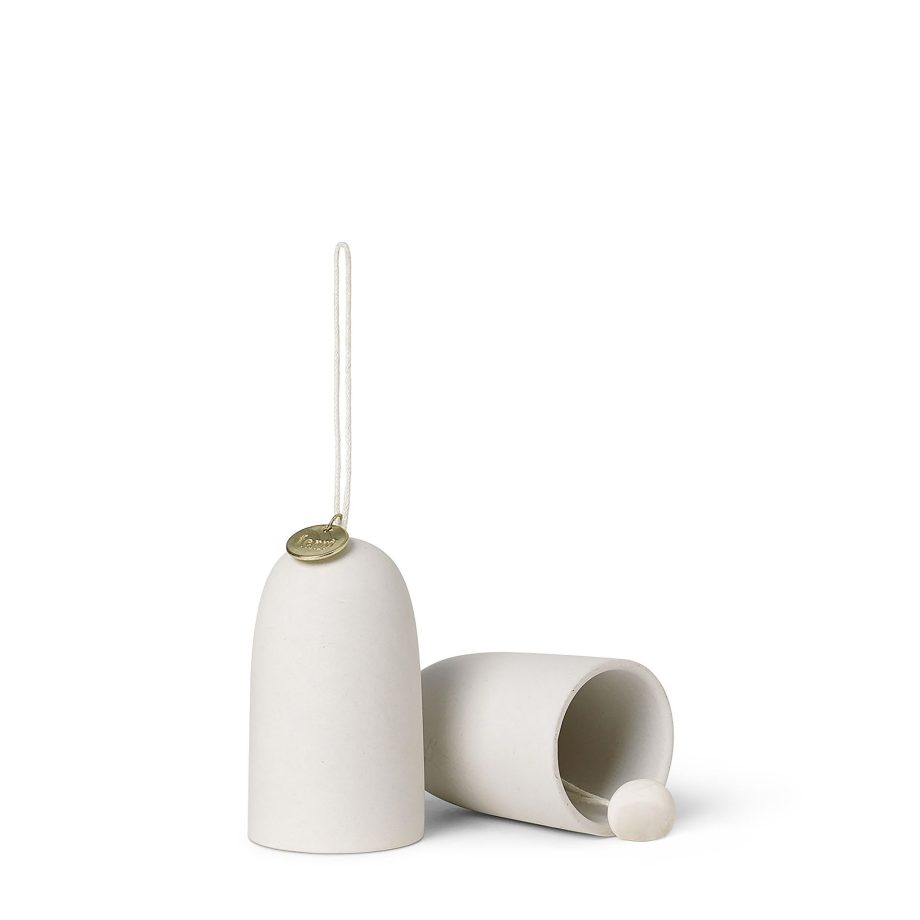 Bell kerstklokken ornamenten van Ferm Living in off-white keramiek