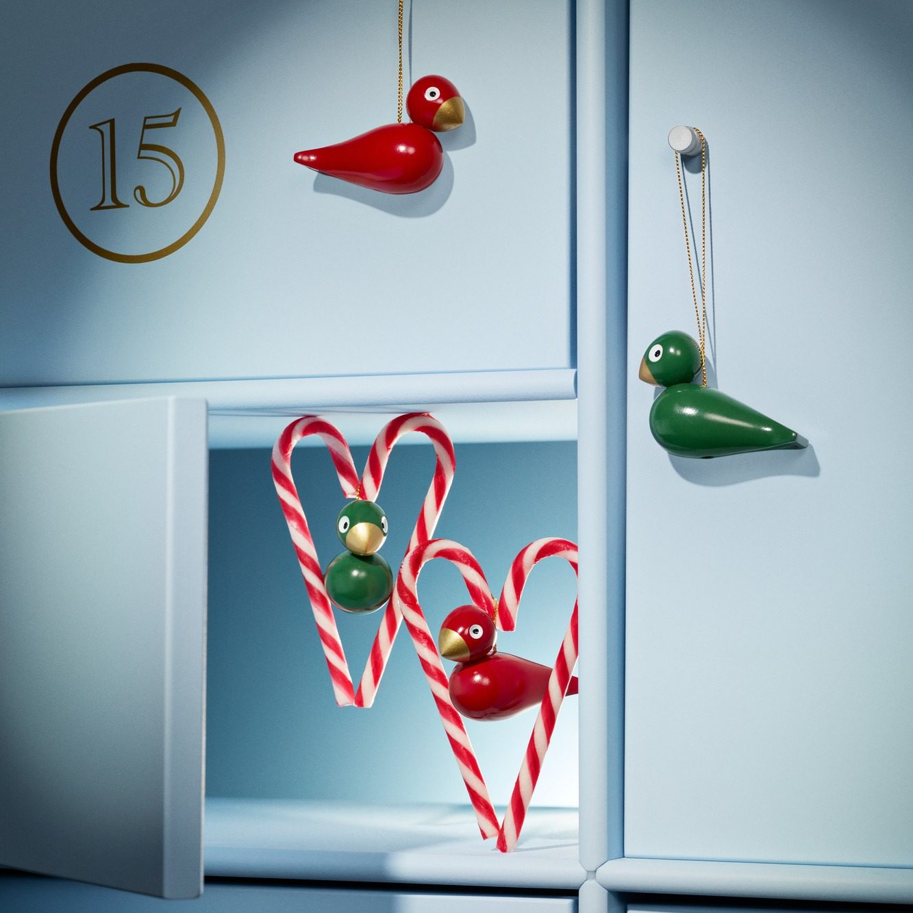 Kay Bojesen Christmas birds kerst ornamenten van twee vogels in rood en groen