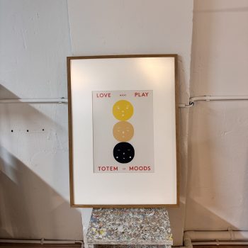 Mado paper collective poster Totem of moods met Posterlijst en passepartout