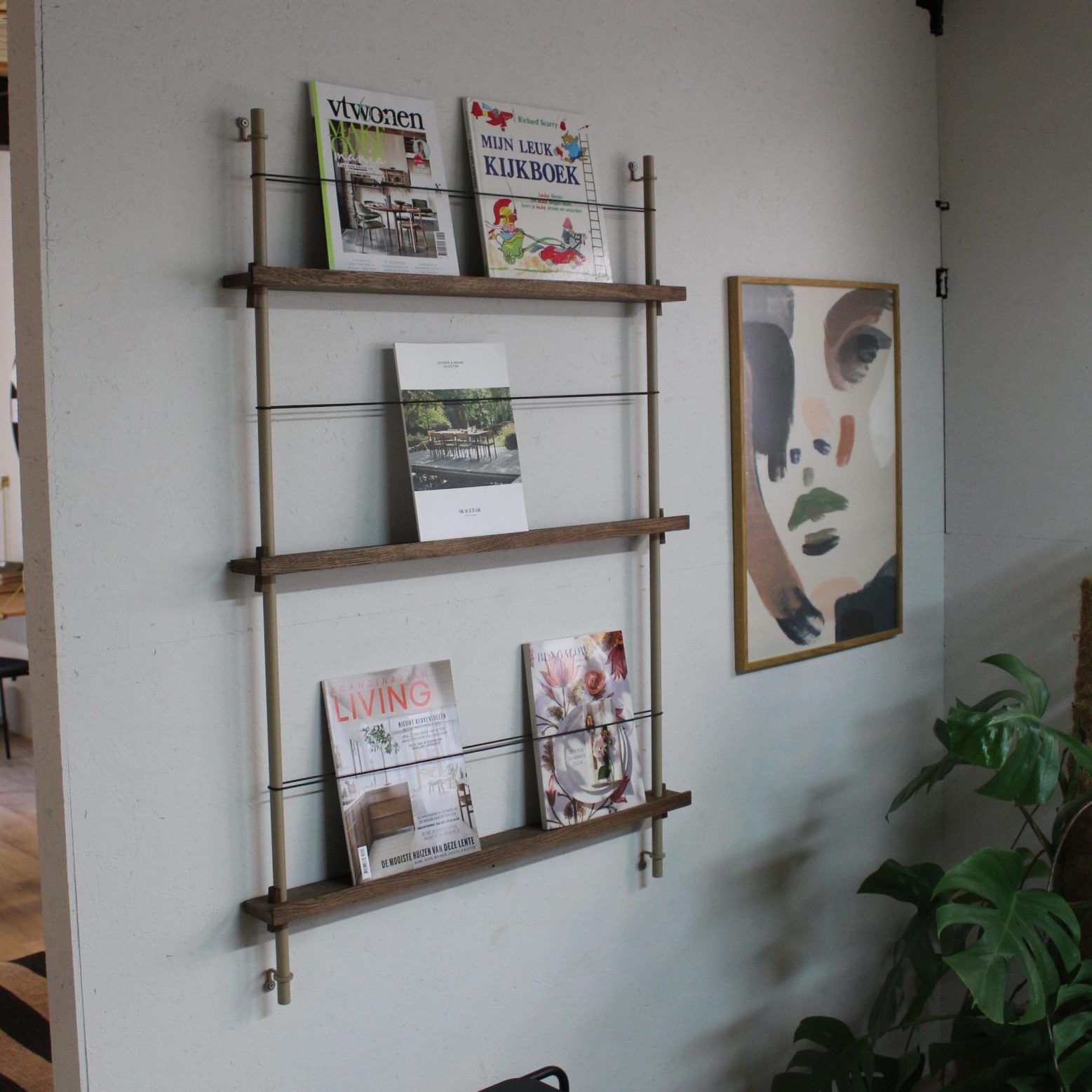 MOEBE - Magazine Tijdschriftenrek - Showroommodel